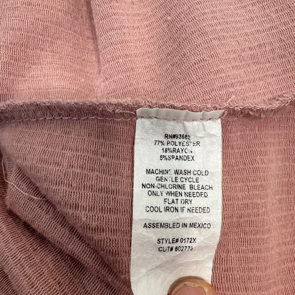 Forgotten Grace Pink Ribbed Collared V Neck Sleeveless Top Plus 2X Soft Feminine - Picture 5 of 6